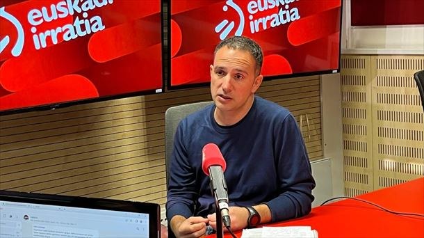 Mitxel Lakuntza: “Euskal Herriko errealitatea kontuan hartu behar du gutxieneko soldatak, eta 1.400 eurokoa ezarri”