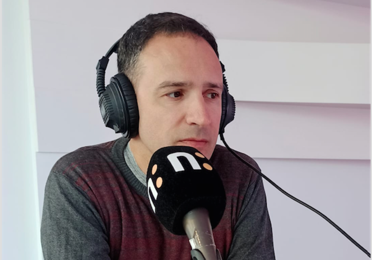 Mitxel Lakuntza: “Pobretze fase batean gaude eta horri aurre egiteko neurri politikoak behar dira”