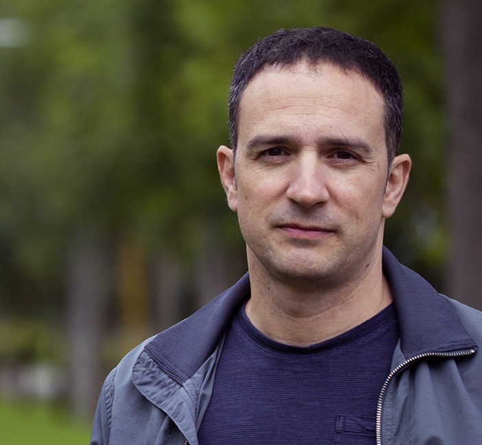 Mitxel Lakuntza: “Urkulluk ez du bere gain hartzen covid-aren borrokan dagokion erantzukizuna”