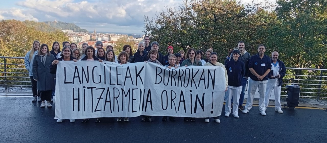 Mobilizazioa egin dute negoziazioan bi urtez jasaten ari diren blokeoa hausteko
