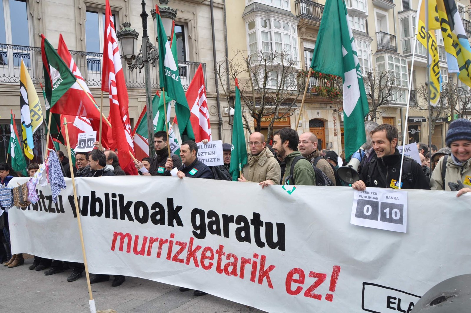 Mobilizazioa, murrizketei erantzuteko bide bakarra