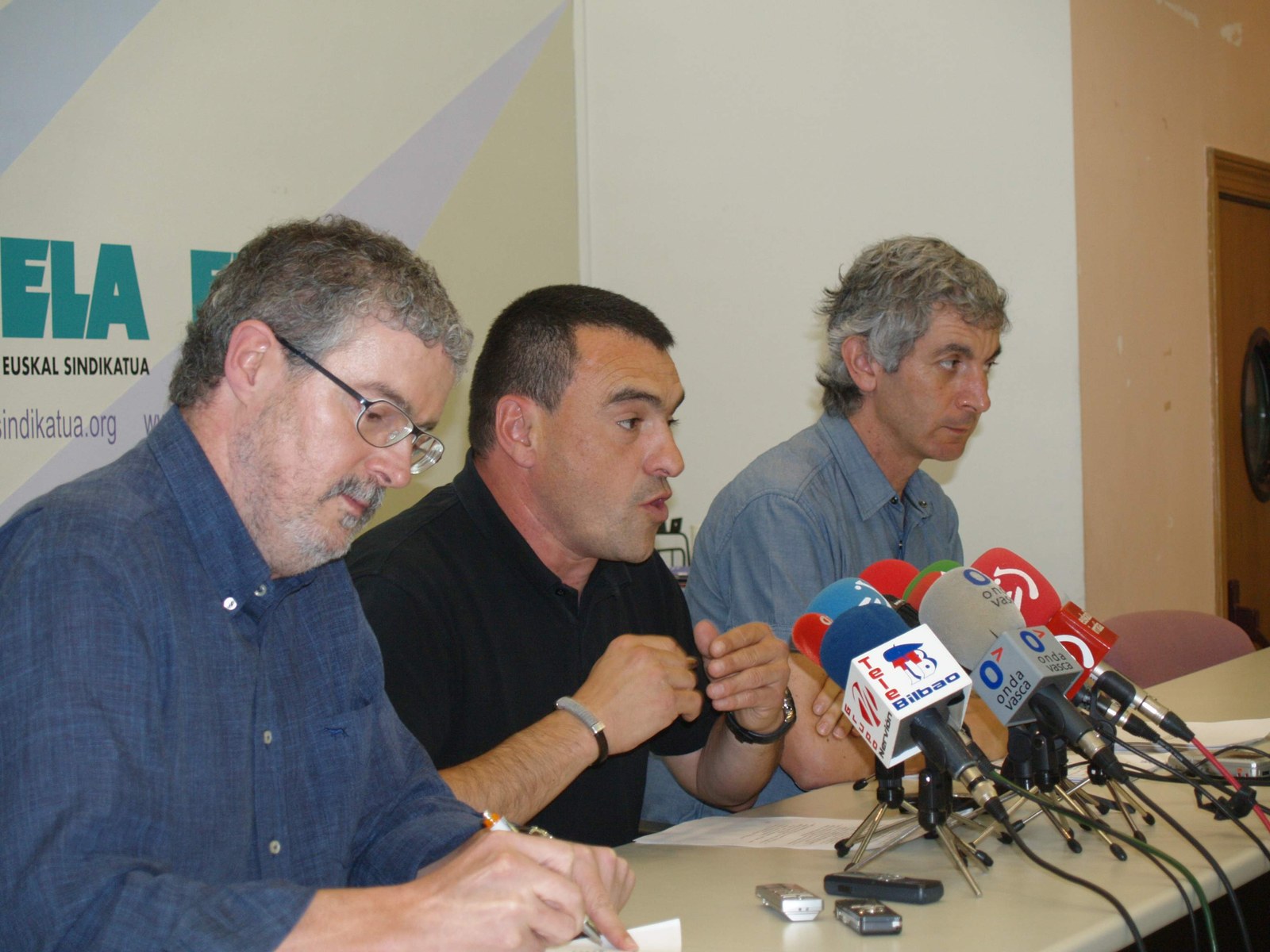 Muñoz: “Soldata gutxitu eta lanordu eta malgutasun handitzeak enpleguaren beheraka dakarte”