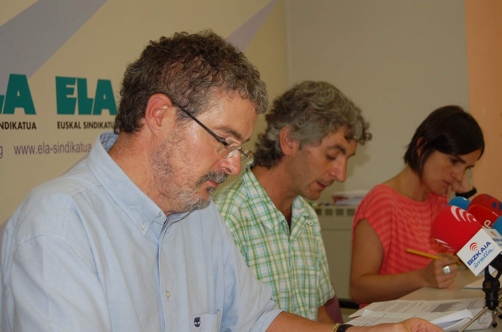 Muñoz: "Batzuk nahi ez izan arren, zergen inguruko eztabaida sustatuko dugu"