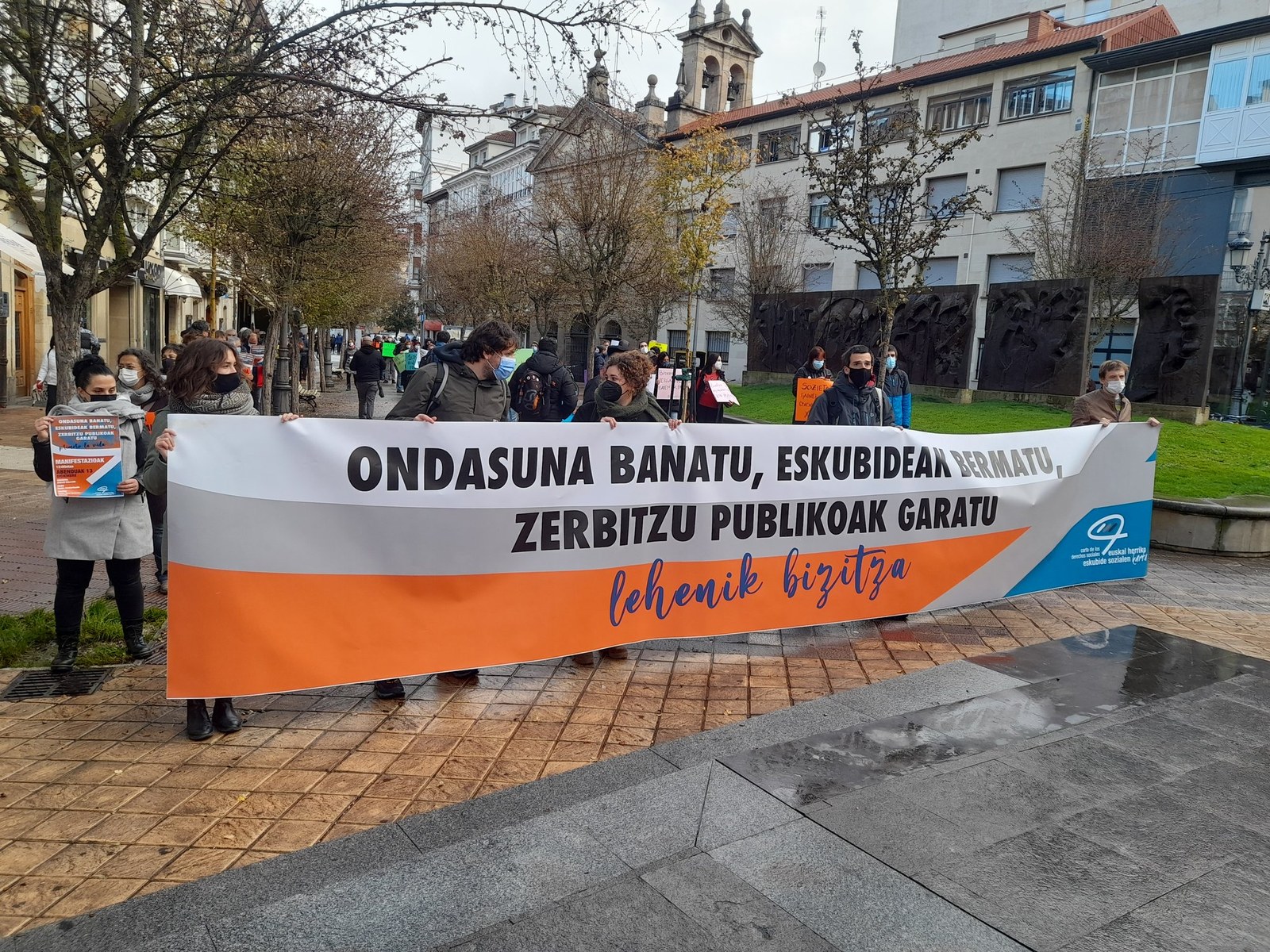 Ondasuna banatu, eskubideak bermatu eta zerbitzu publikoak lehenetsiko dituzten aurrekontuak behar ditugu