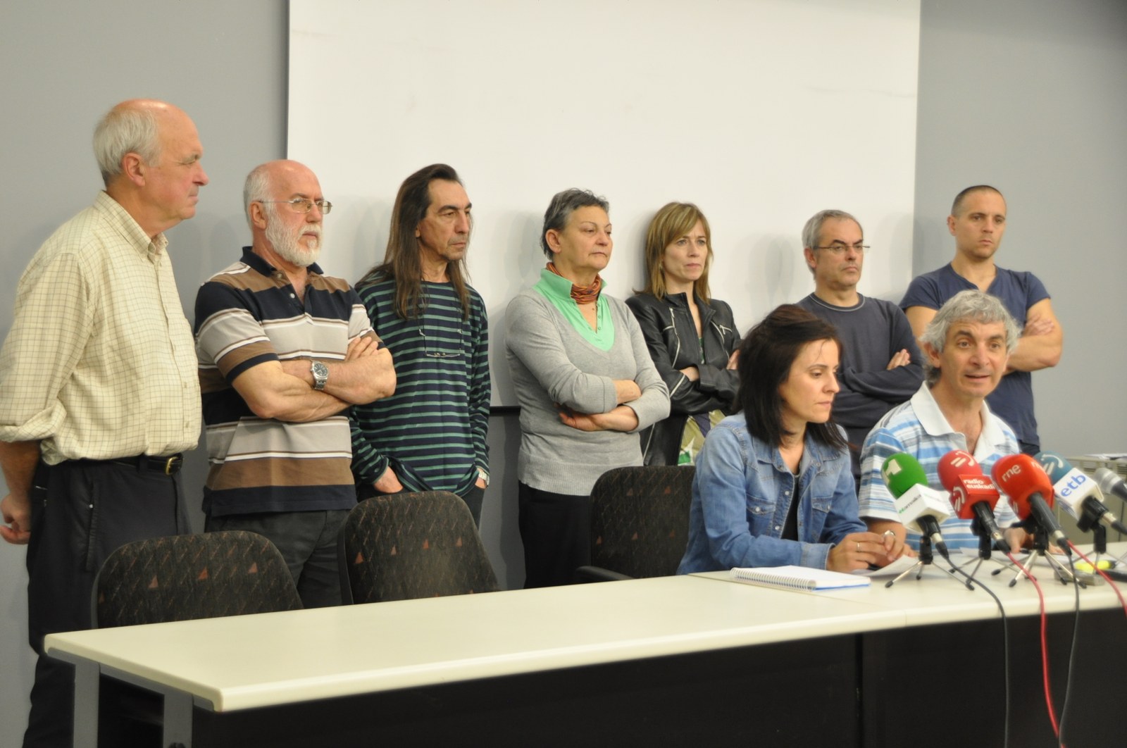 Opor fiskalak jasatzen dugun zerga-politika bidegabe eta atzerakoien adibidea dira