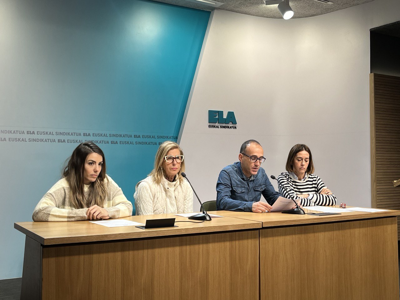 Osakidetzak azpikontratatutako dialisi zerbitzuak ez du gutxieneko zerbitzua betetzen