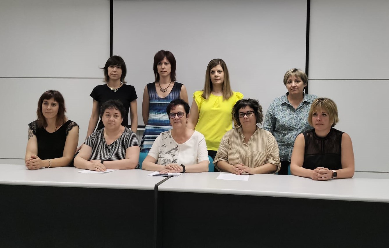 Padre Menniko enpresa batzordeak hitzarmena blokeatuta dagoela salatu du