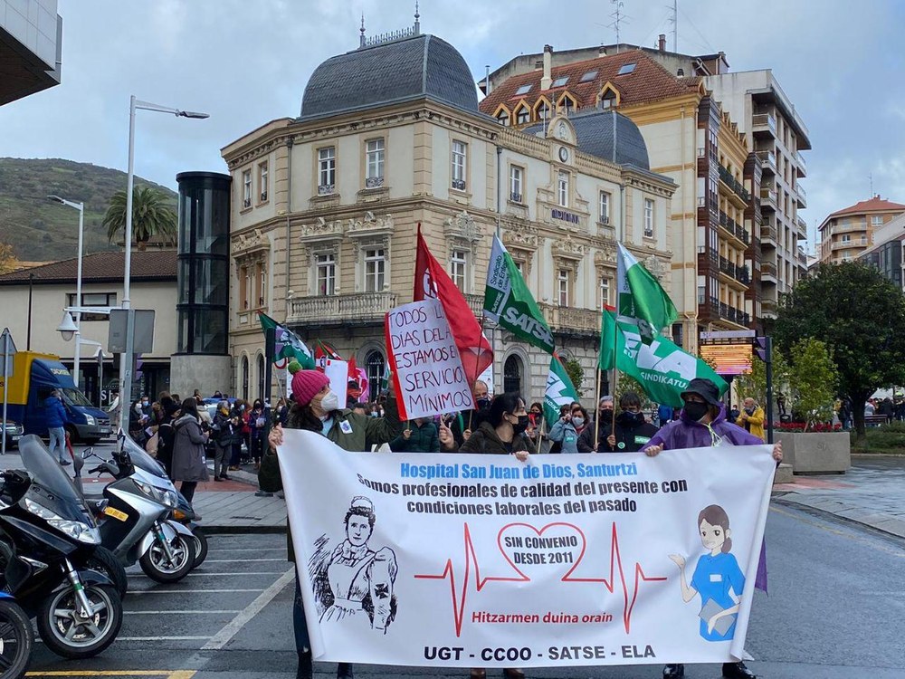 Santurtziko San Juan de Dios Ospitaleko langileen grebak, mobilizazioak eta sinadura bilketa, hitzarmenaren alde