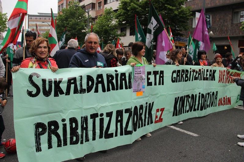Hezkuntza publikoko Sukalde eta Garbikuntzan greba deitu du ELAk maiatzak 23tik 27ra arte behin-behineko langileen kontsolidazioa eta ordezkapenak eskatzeko Hezkuntza publikoko Sukalde eta Garbikuntzan greba deitu du ELAk maiatzak 23tik 27ra arte behin-behineko langileen kontsolidazioa eta ordezkapenak eskatzeko