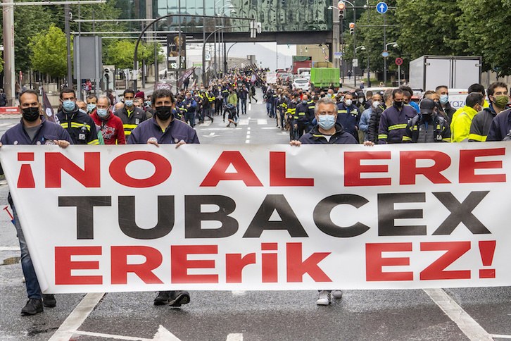 Tubacexeko zuzendaritzak gatazkari eustearen alde egiten jarraitzen du