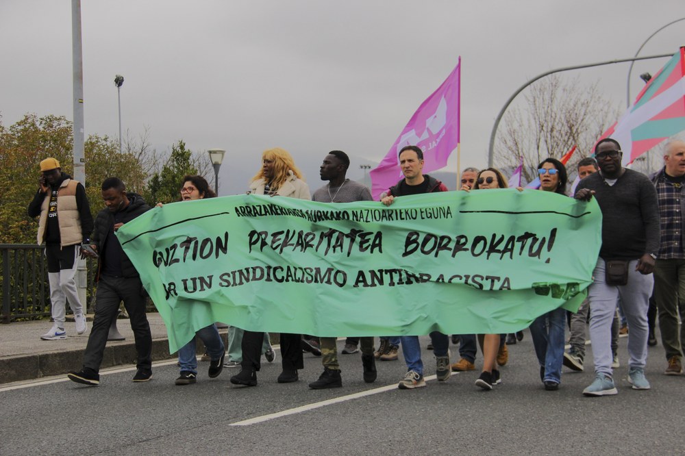 Zilegi al da beste pertsona baten lanarekin aberastea?
