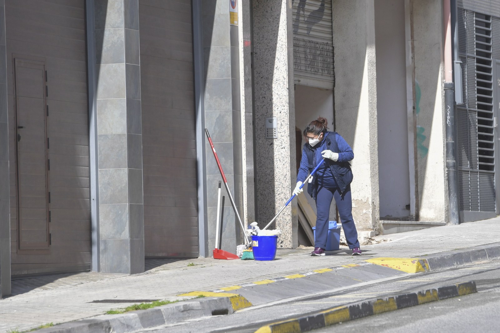 Bestelako enplegu politikak beharrezkoak dira