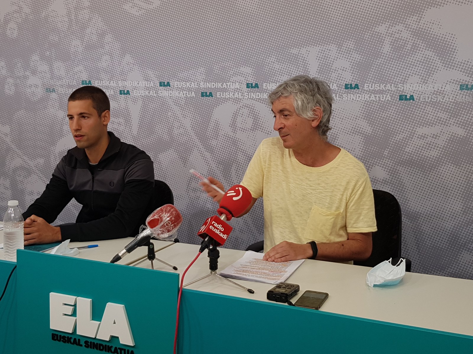 Europako Batzordeak proposatutako planak ez die erantzuten krisi sanitario, ekonomiko eta sozialaren ondoren sortutako beharrei Europako Batzordeak proposatutako planak ez die erantzuten krisi sanitario, ekonomiko eta sozialaren ondoren sortutako beharrei