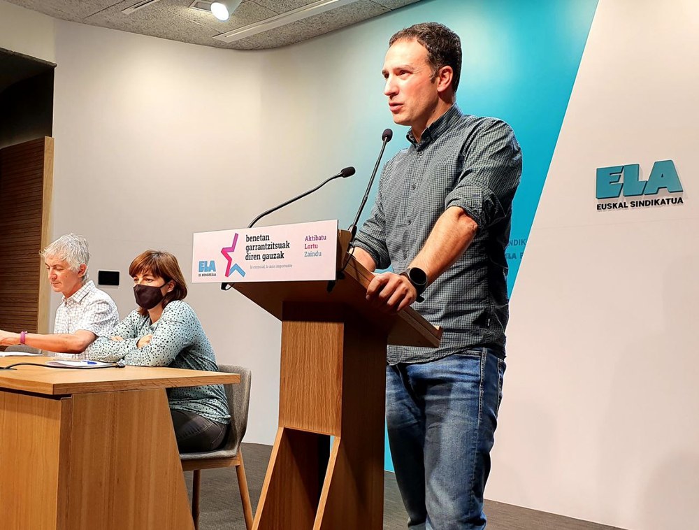 Pedro Sanchezek amore eman dio enpresa elektrikoen xantaiari, eta Eusko Jaurlaritzak txalotu du