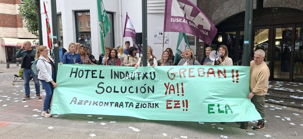 Greba hasi dute logelak garbitzeko zerbitzua kanpora ateratzearen aurka