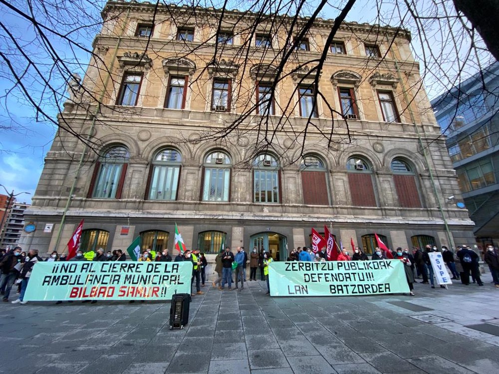 Larrialdietako eta Erreskateko Udal Anbulantzien–Bilbao Samur zerbitzua ixtearen aurkako mobilizazioa