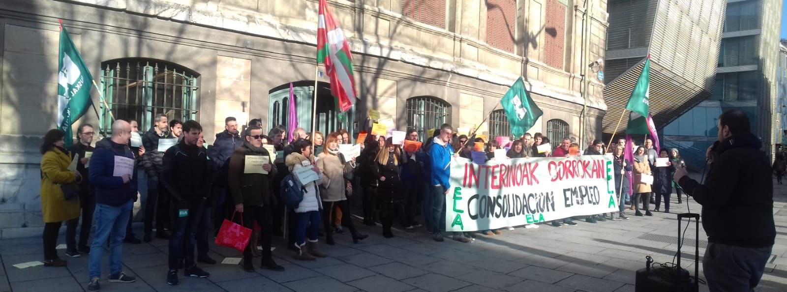 Mobilizazioak Bilboko Udaleko enplegua egonkortu dadin exijitzeko