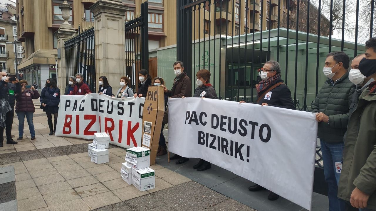 Osakidetzak Deustuko Etengabeko Arreta Gunea itxi du eta bitalak ez diren larrialdi zerbitzurik gabe utzi ditu Bilbotarrak