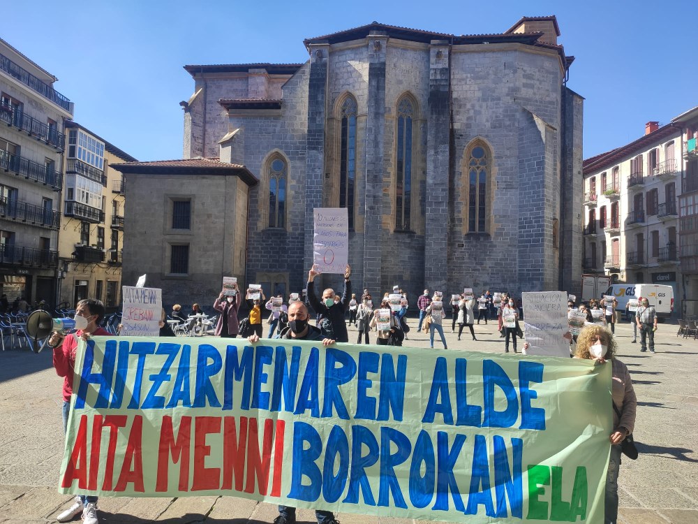 Arrasateko Aita Menniko Ospitaleko langileen greba eguna arrakastatsua izaten ari da