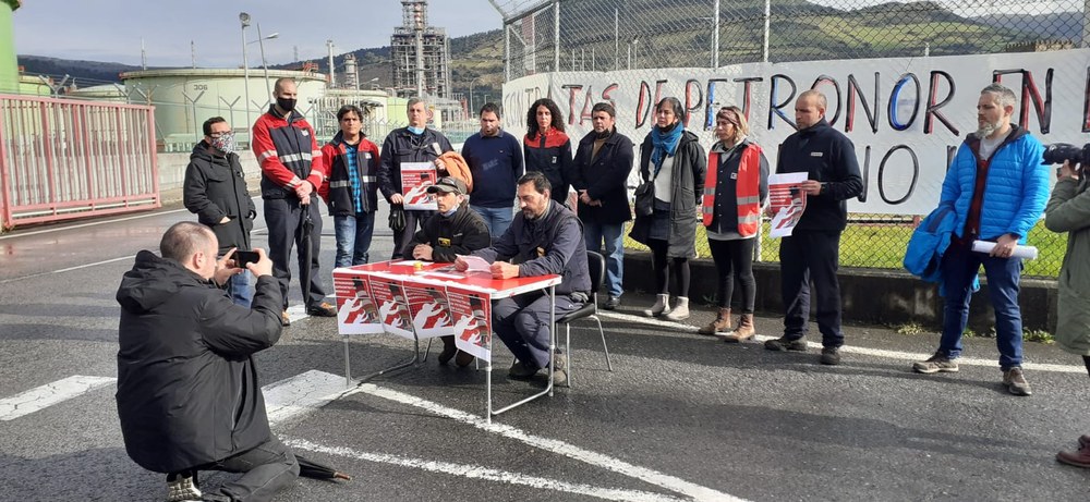 Greba Petronorren otsailaren 24an eta martxoaren 3an, 10ean eta 11n