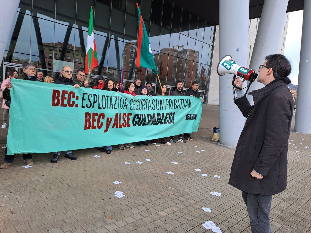 Kontzentrazioa egin dute Estatuko hitzarmenaren aurka