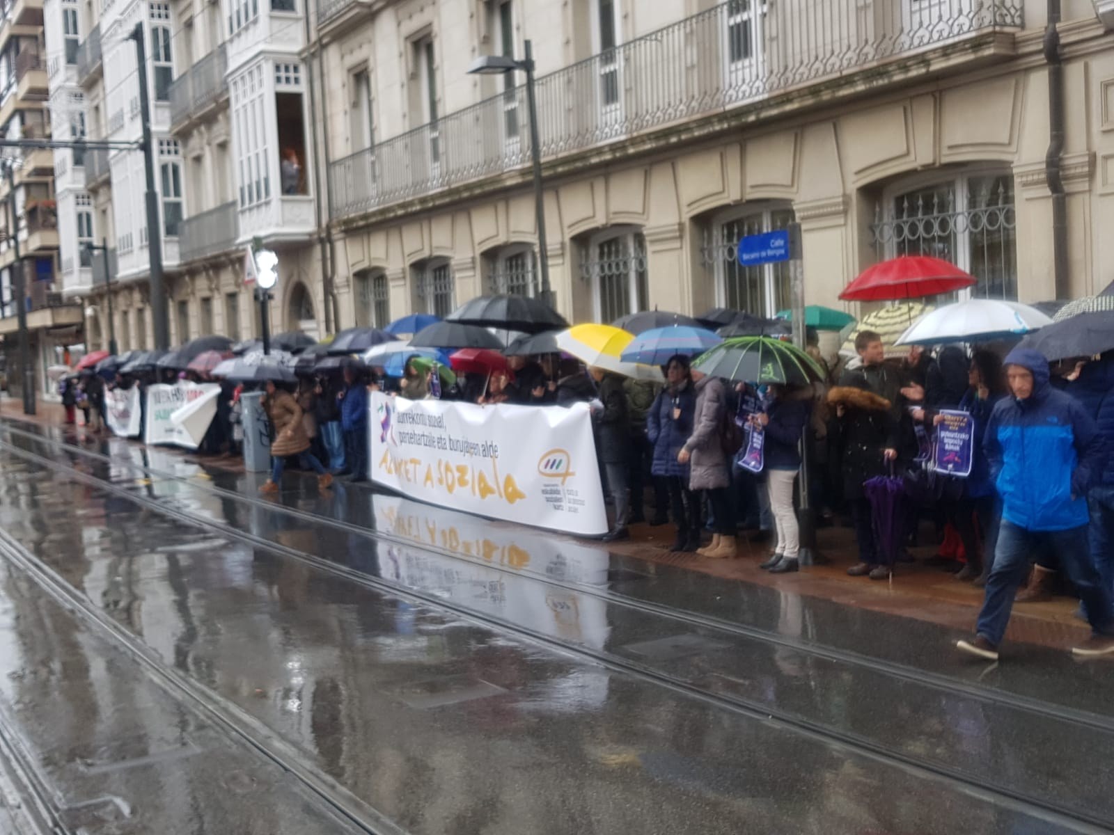 “EAEko aurrekontuek ez diete herritarren gehiengoaren beharrei erantzuten”