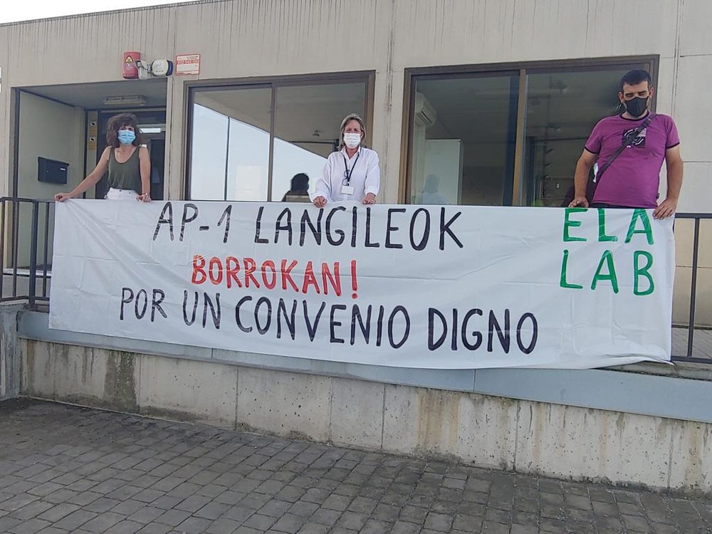 Arabako AP-1 autobideko langileen mobilizazioa hitzarmen hobea aldarrikatzeko