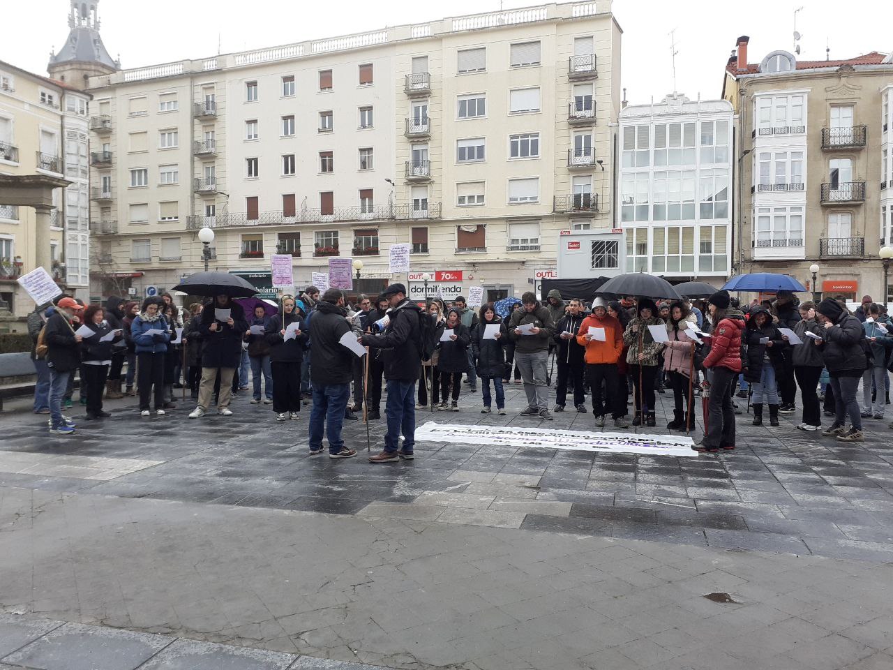 Arabako esku-hartze sozialeko sektoreak greban jarraitzen du hitzarmen duin baten alde