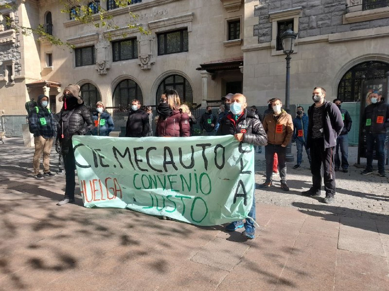 ELAk CIE Mecautoko hitzarmena sinatu du, Gasteizen, bost eguneko grebaren ostean