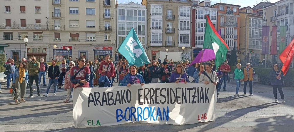 Grebak jarraipen zabala izan du berriro, gutxieneko zerbitzuak gehiegizkoak izan arren Grebak jarraipen zabala izan du berriro, gutxieneko zerbitzuak gehiegizkoak izan arren