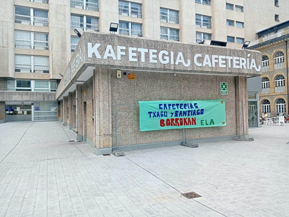Kafetegietako langileek lanpostuak bermatzeko irtenbide bat eskatu dute