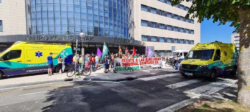 LAB, ELA, CCOO eta ESK-k Arabako anbulantzietako langileen aurkako erasoak salatu dituzte Jaurlaritzaren babesgabetasunaren aurrean