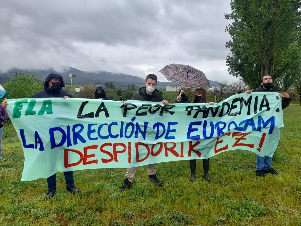Mobilizazioak Eurocam Vehiculos Industriales ordezkari baten kaleratzea salatzeko