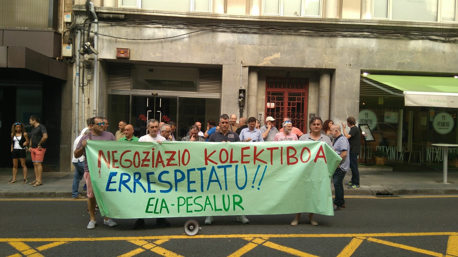 Bizkaiko Pesalurreko lan hitzarmena errespetatzea eskatu du ELAk