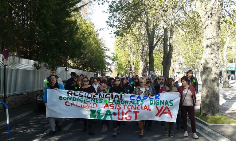 Artxandako Caser erresidentziako langileak mehatxatu dituzte greba egiteagatik