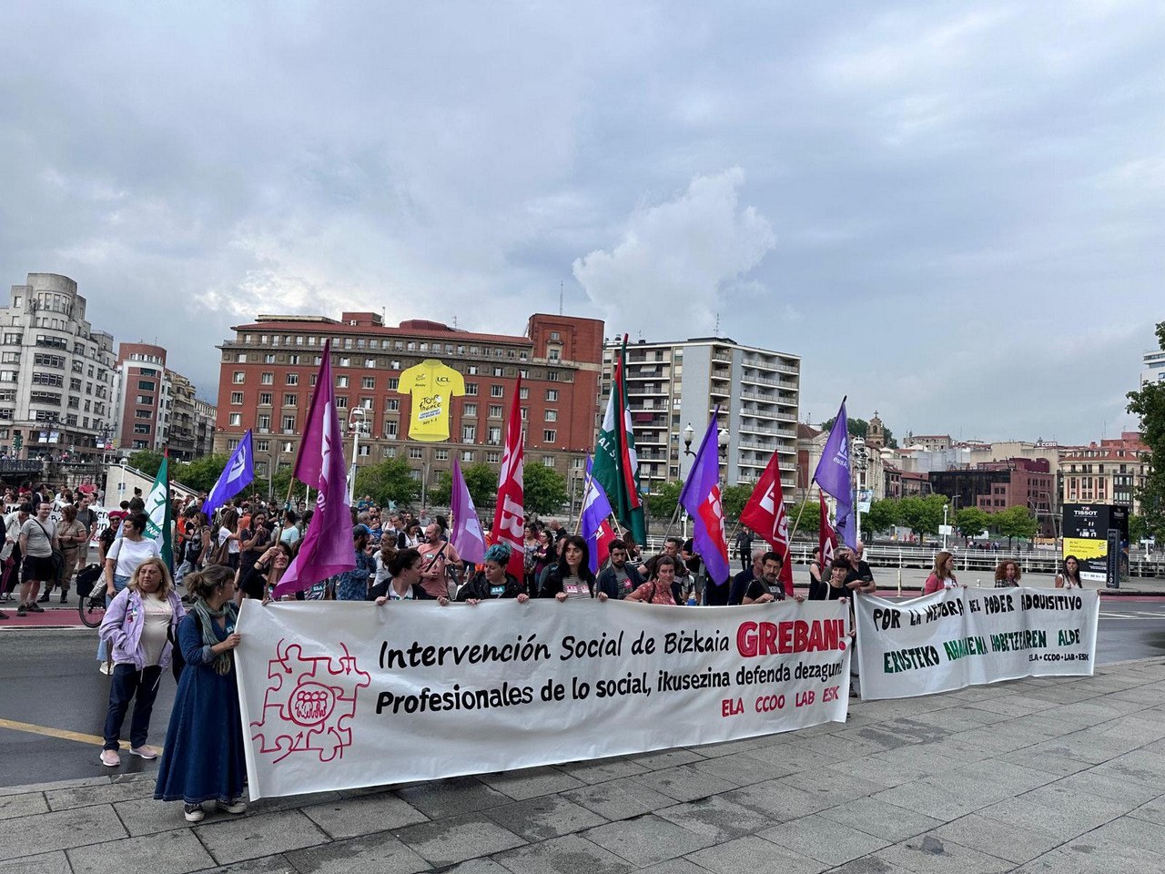 Bilbon egin dute manifestazioa, bi eguneko grebaren lehenean