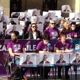 ELAk eta Babestu senideen elkarteak premiazko bilera eskatu diote Arartekoari, zahar egoitzen eredua errotik aldatzeko ELAk eta Babestu senideen elkarteak premiazko bilera eskatu diote Arartekoari, zahar egoitzen eredua errotik aldatzeko