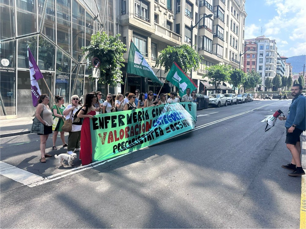 ELAk lanpostuak aitortzea eta lan baldintzak hobetzea eskatu du