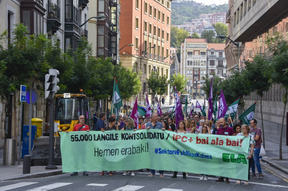 ELAk mobilizazioa egin du alderdiei eta erakundeei eskatzeko Euskal Herrian erabaki ditzatela langile publikoen lan baldintzak