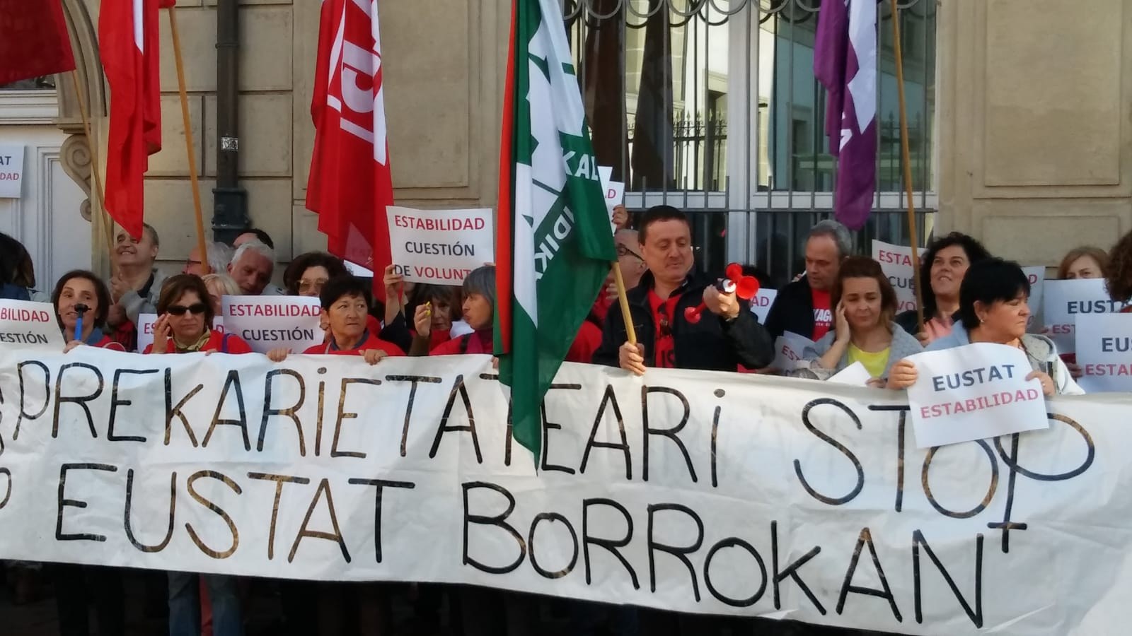 Eustaten deitutako grebak erabateko jarraipena izan du