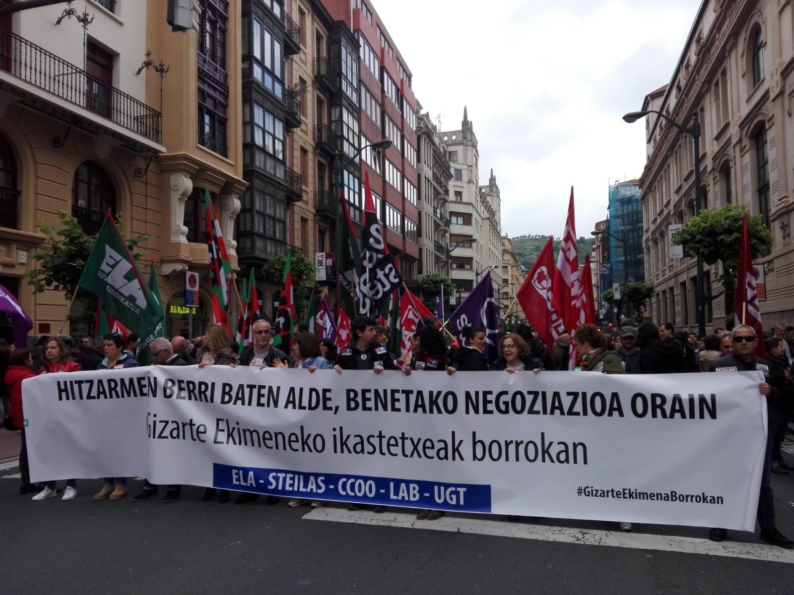 Gizarte ekimeneko ikastetxe batzuetako zuzendaritzek greba eskubidea urratzen dihardutela salatzen du ELAk Gizarte ekimeneko ikastetxe batzuetako zuzendaritzek greba eskubidea urratzen dihardutela salatzen du ELAk