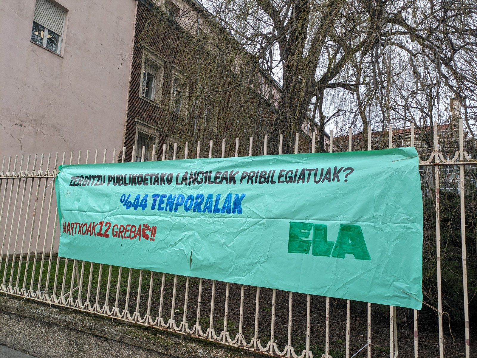 Justiziak arrazoia eman dio ELAri eta ebatzi du GUFEko aldi baterako kontratuak kalteatu dituen langile bat finkoa dela