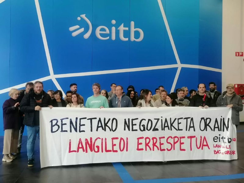 Lan hitzarmena negoziatzeko bilera egutegia adostea eskatu dute langile batzordeek