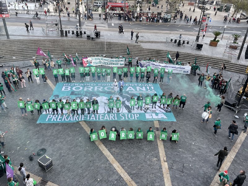 Mosaikoa eta manifestazioa Bizkaiko erresidentzietako azken greba egunean