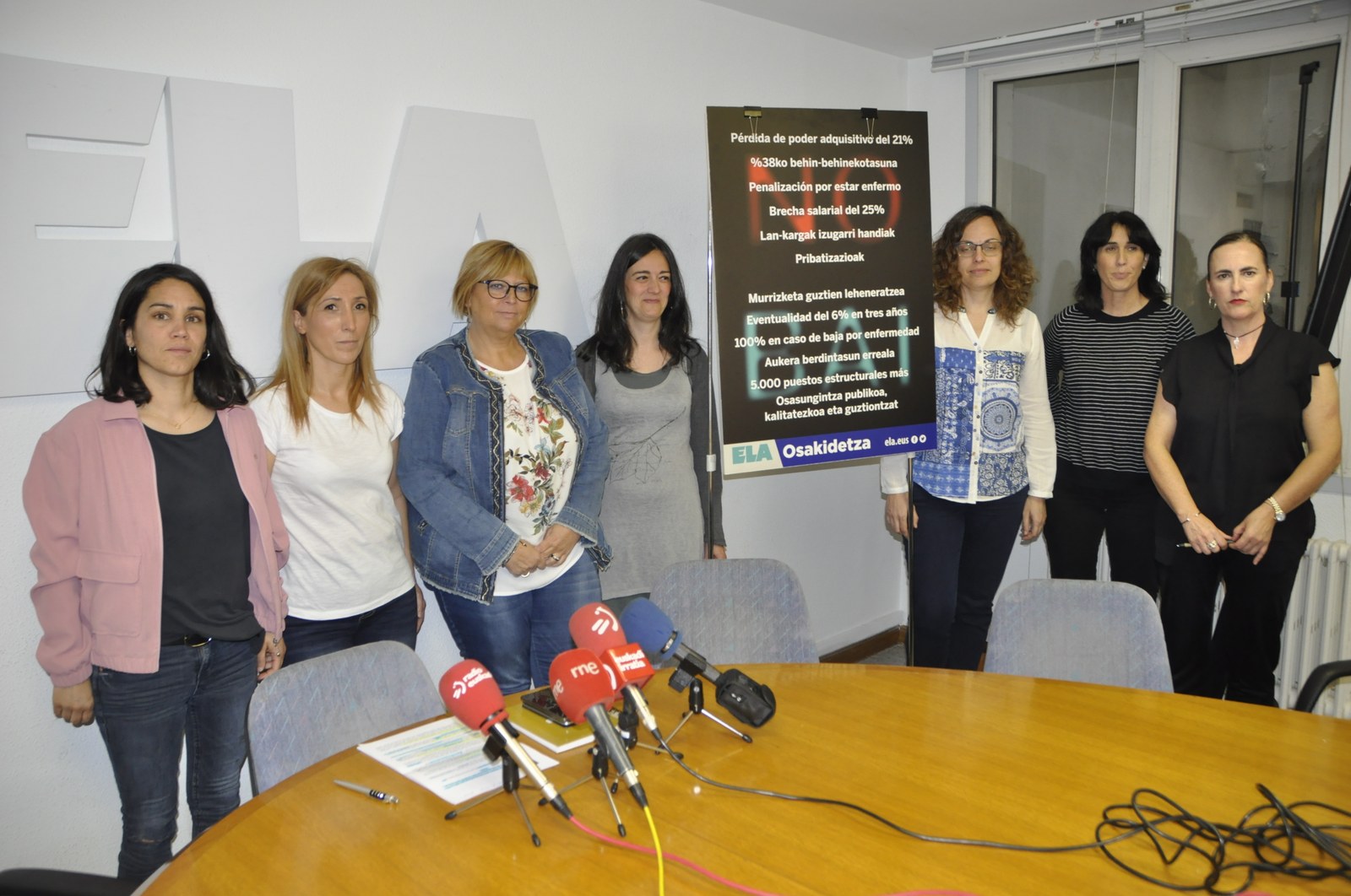 Osakidetzako EPEak %38ko behin-behinekotasuna utziko du eta ez ditu konponduko erekundeak bizi dituen enplegu arazo larriak