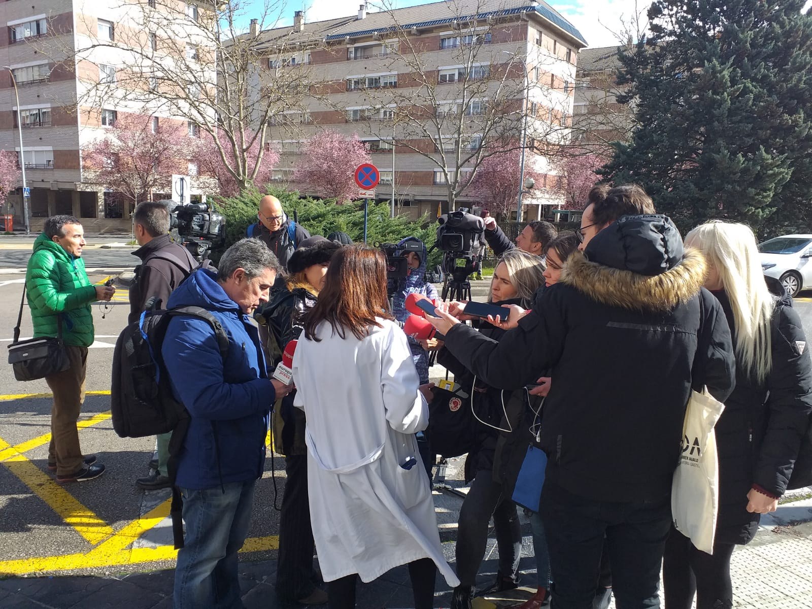 Txagorritxu ospitalean izandako kontrol eta prebentzio neurri faltaren ondorioz, 5 pertsona koronabirusaz kutsatu dira