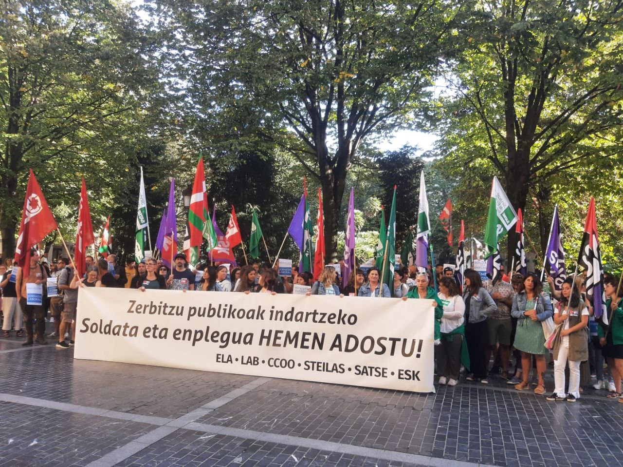 Zerbitzu publiko hobeak exijitzeko mobilizazioak