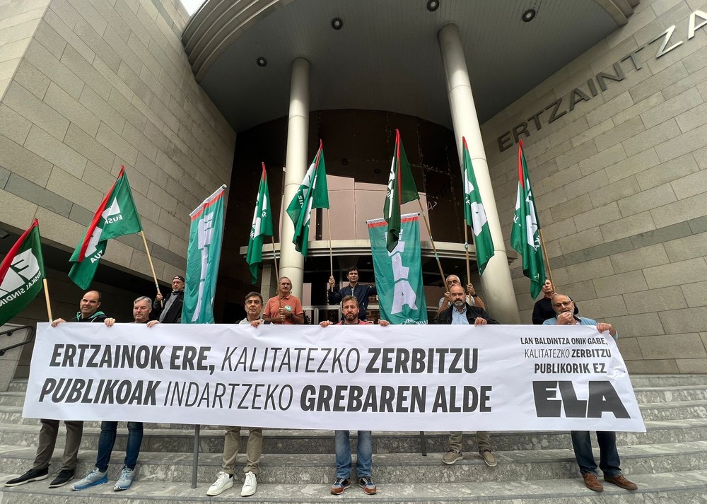 ELAko ordezkariak urriaren 5ean bildu dira, "Ertzainok ere, kalitatezko zerbitzu publikoak indartzeko grebaren alde" lelopean