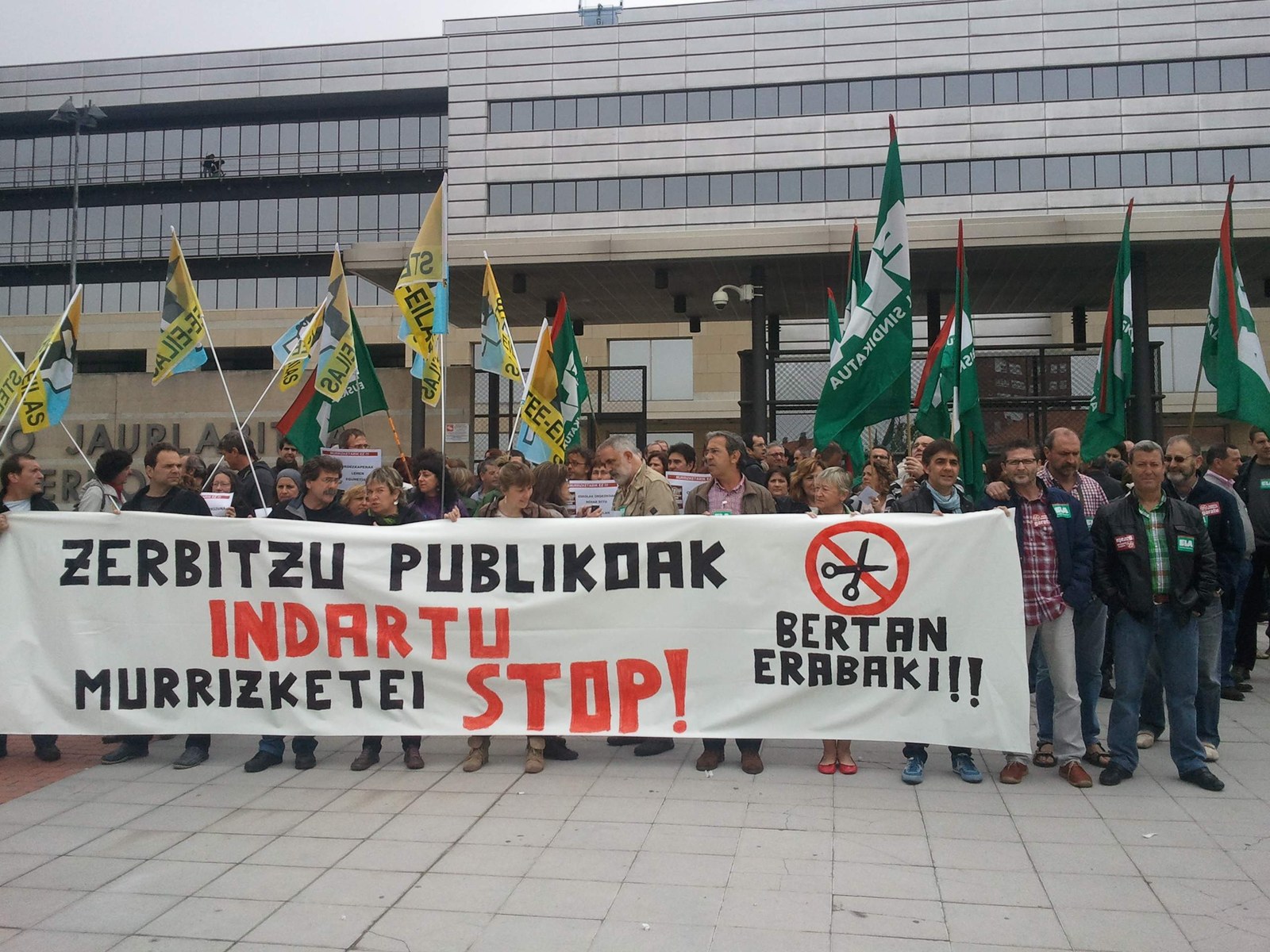 Murrizketarik ez, ez Ertzaintzan ez inon