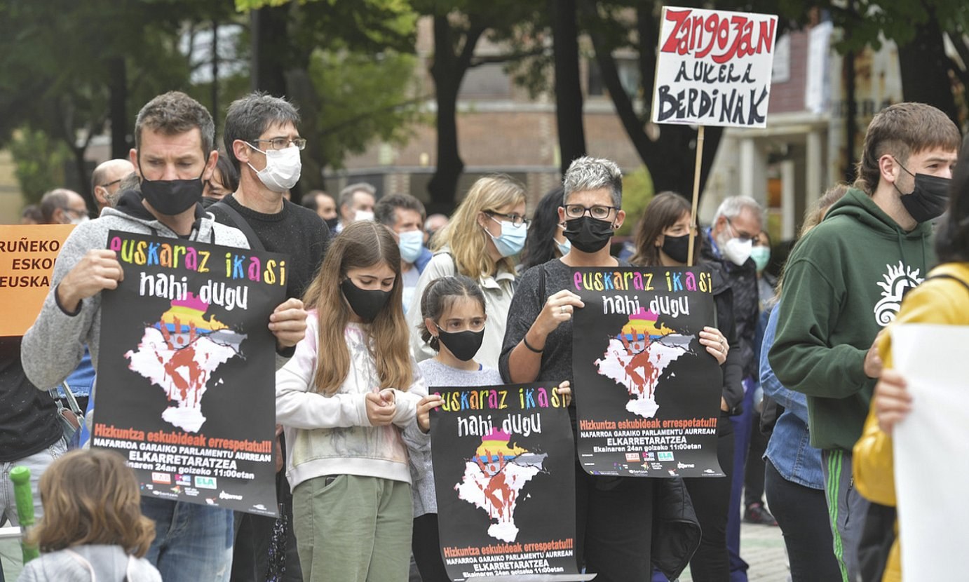 Euskarazko murgiltze ereduaren alde egiten du ELAk